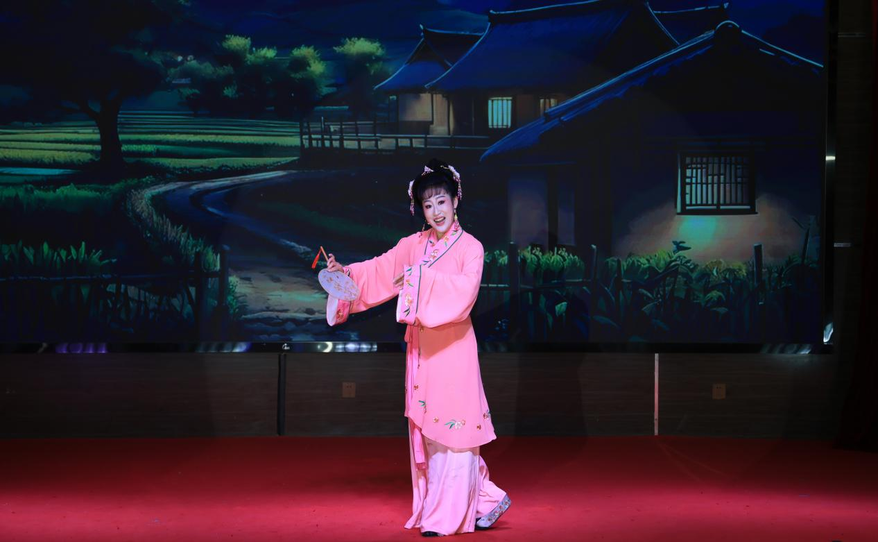 “校园大舞台——徽风皖韵进高校”戏曲专场演出在伟德BETVLCTOR1946精彩上演7.png